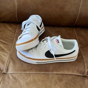 Men’s Nike Court Legacy Sneakers